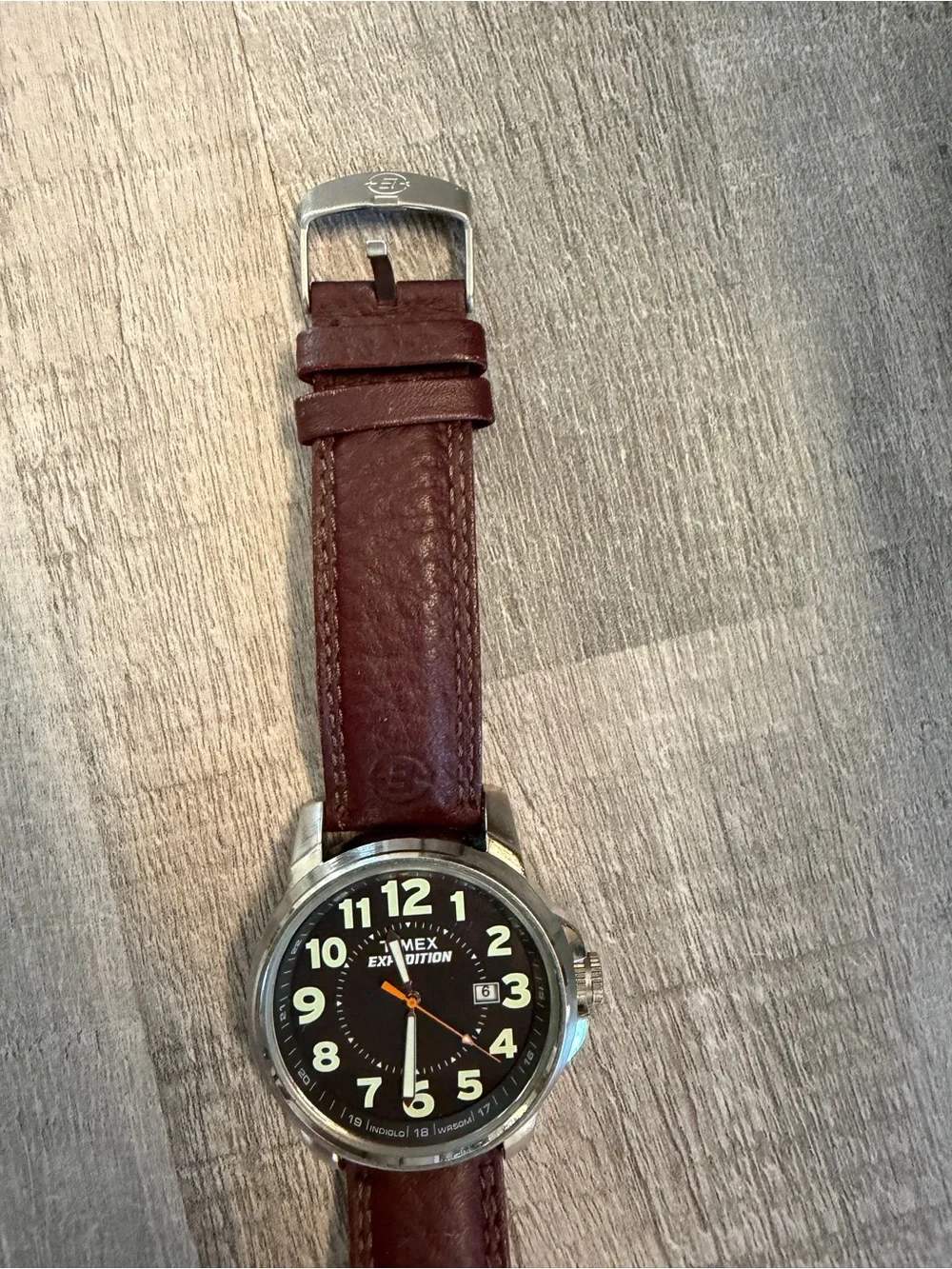 Timex Expedition 905 Men’s Analog Quartz Field INDIGLO Date Brown Leather Strap
